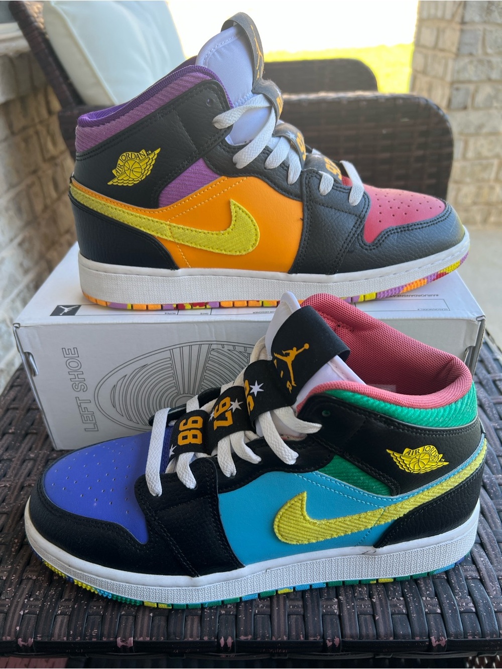 Jordan Air Jordan 1 Mid GS in Black and Opti Yellow Size 7Y